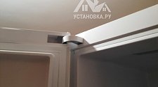Перенавесить двери холодильника