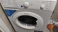 Установить отдельно стоящую стиральную машину Indesit