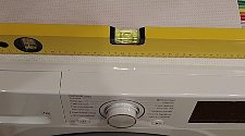 Установка отдельно стоящей стиральной машины  LG