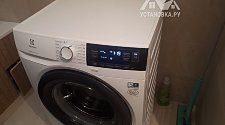 Установить в ванной отдельно стоящую стиральную машину Electrolux EW7F3R48S