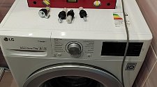 Установить отдельно стоящую стиральную машину LG F-2M5HS4W