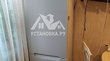 Перенавесить двери холодильника