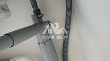 Установить отдельно стоящую на кухне новую стиральную машину Hotpoint Ariston