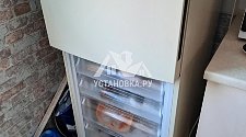 Перевесить двери на новом отдельно стоящем холодильники Haier
