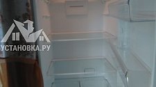 Установить холодильник отдельностоящий Indesit DF 5200 W