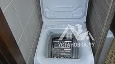 Установить отдельностоящую стиральную машину Zanussi в ваной