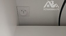 Установить встраиваемую электрическую панель и духовой шкаф