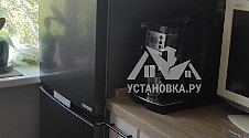 Установить новый отдельно стоящий холодильник