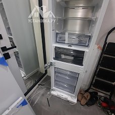 Перенавесить двери холодильника