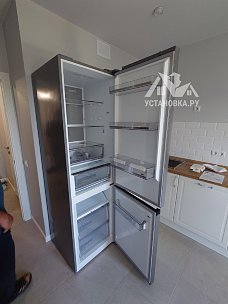 Перенавесить двери холодильника