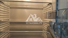 Установить отдельностоящий новый холодильник