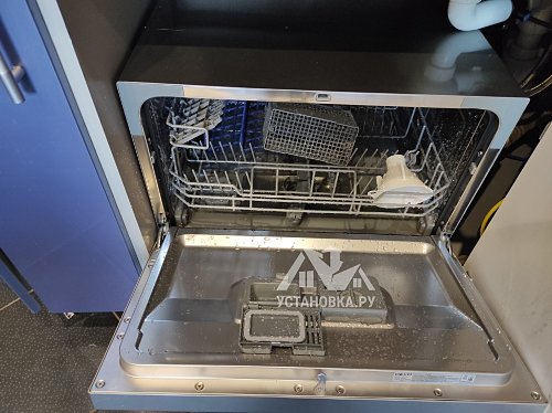 Установка отдельностоящей посудомоечной машины