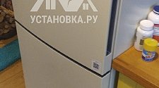 Перевесить двери на холодильнике