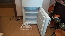 Установить отдельностоящий холодильник Indesit EF 20 D