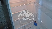 Установить в квартире новый отдельностоящий холодильник Indesit