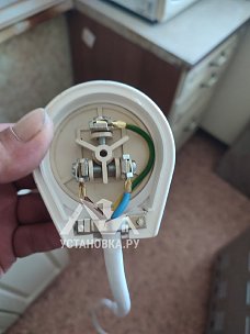 Установить/Подключить плиту/варочную панель