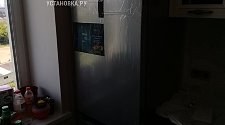 Перевесить двери на отдельностоящем холодильнике Indesit DF 5201