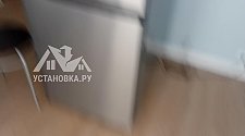 Перенавесить двери холодильника