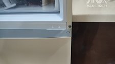Перенавесить двери холодильника