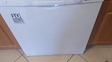 Установка отдельностоящей посудомоечной машины