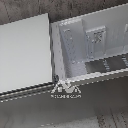 Перенавесить двери на холодильнике