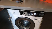 Установить встроенную стиральную машину Electrolux EW7F3R48SI