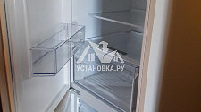 Установить холодильник и перевесить на нём двери в районе Савёловской