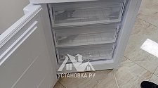 Перенавесить двери холодильника