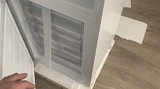 Перевесить двери на холодильнике