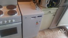 Установить посудомоечную отдельностоящую машину Beko DFS 26010 W