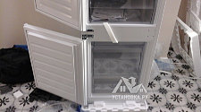 Перевесить двери на отдельностоящем холодильнике Whirlpool ART 9610