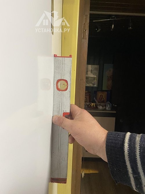 Установить холодильник