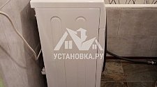 Демонтировать и установить в ванной комнате  отдельностоящую стиральную машину Hotpoint-Ariston VMUL-501-B