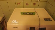 Установить стиральную машинку Samsung WF60F1R1F2W 