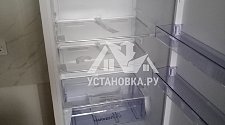 Установить новый отдельно стоящий холодильник Beko