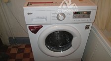 Установить стиральную отдельностоящую машину LG в ванной