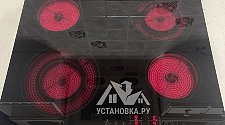 Установить встраиваемый электрический духовой шкаф и варочную панель
