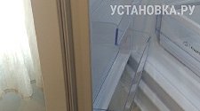 Перенавесить двери холодильника