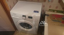 Установить отдельностоящую стиральную машину Samsung WF60F1R0F2W