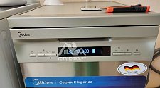 Установить отдельно стоящую посудомоечную машину Midea MFD45S700X