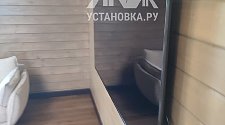 Подвесить и настроить три телевизора