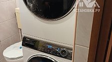 Установить стиральную машину и сушильную машину в колонну
