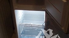Установить отдельностоящий холодильник Бирюса M 122