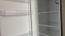 Перенавесить двери холодильника