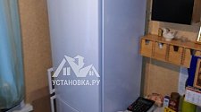 Установить холодильник