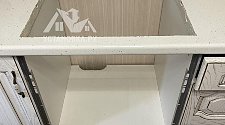 Установить встраиваемый электрический духовой шкаф и варочную панель