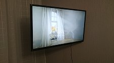 Навесить на стену новый телевизор Samsung диагональю 32 дюйма
