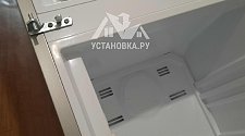 Перенавесить двери на холодильнике