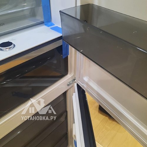 Перенавесить двери холодильника