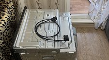 Установить встраиваемый электрический духовой шкаф и варочную панель